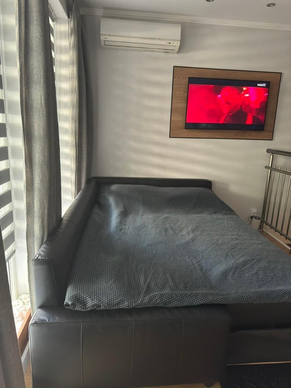Appartamento Casa Raffaelo Burgas Esterno foto