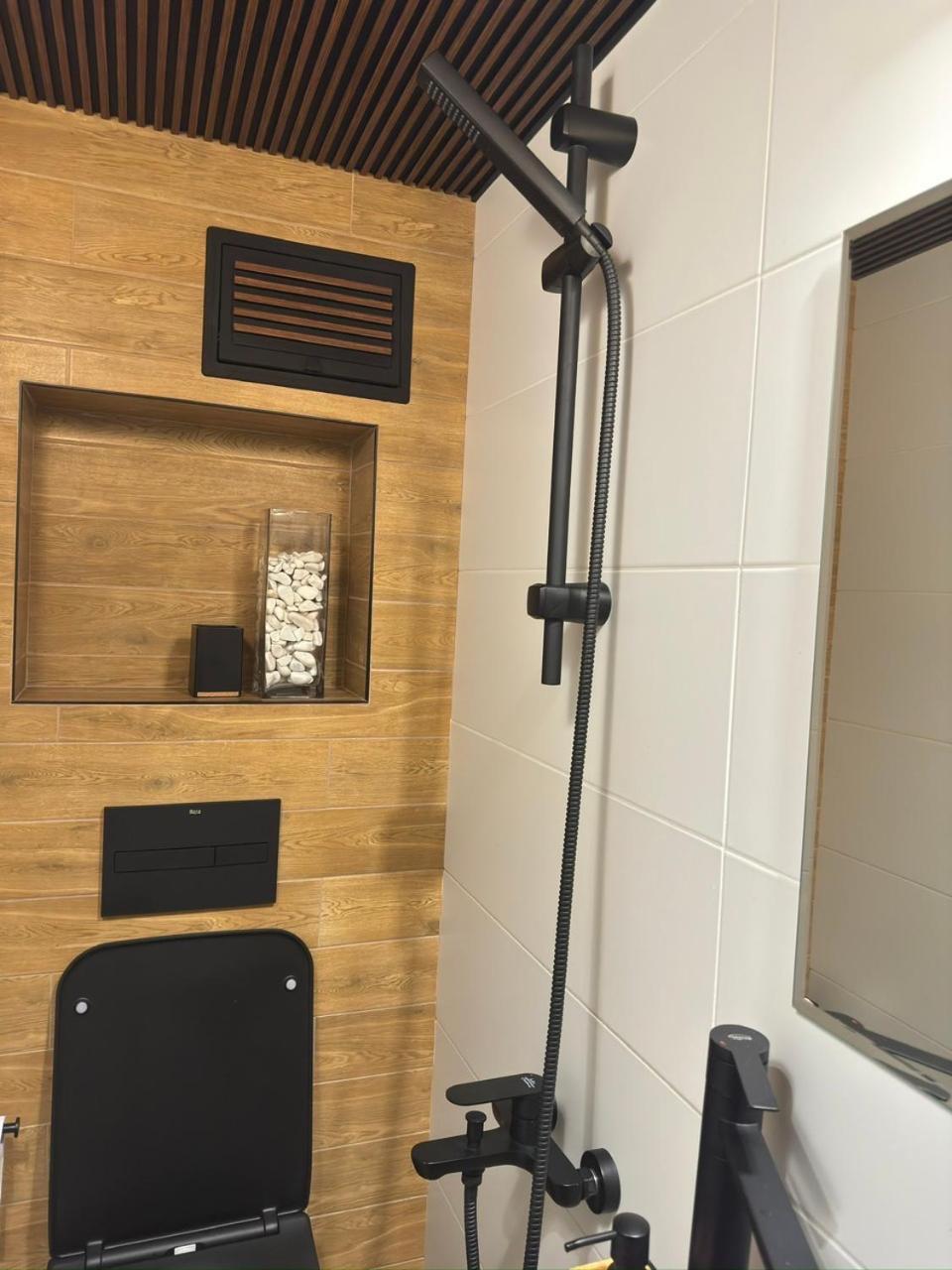 Appartamento Casa Raffaelo Burgas Esterno foto
